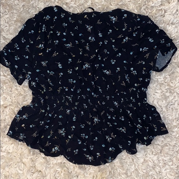 Floral blouse - Picture 2 of 6